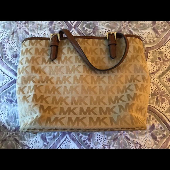 Michael Kors bag - Picture 3 of 3